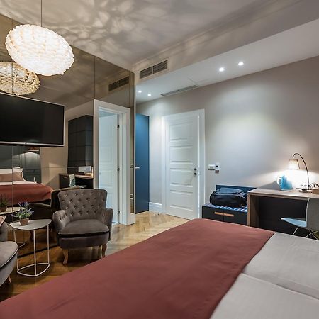 Zadera Accommodation Zadar Bagian luar foto