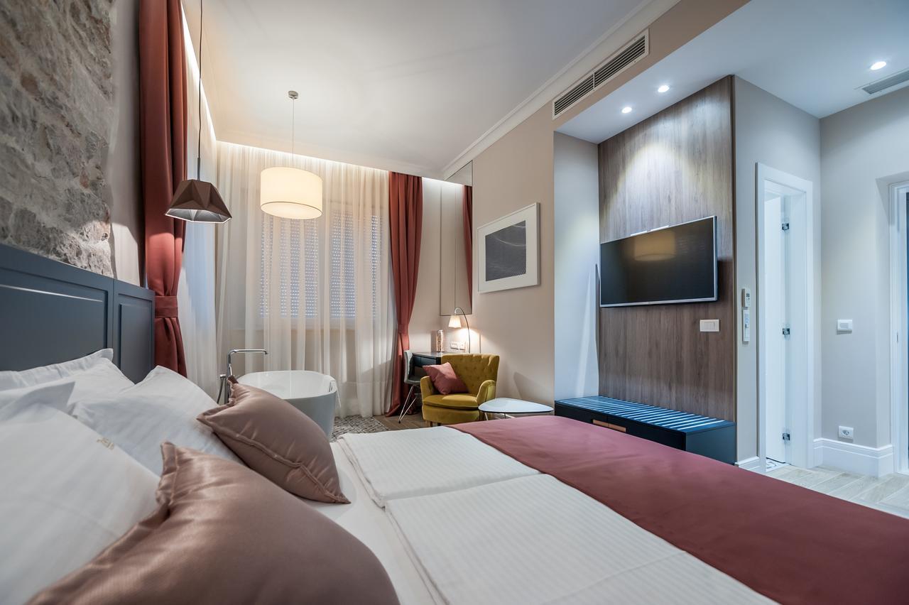 Zadera Accommodation Zadar Bagian luar foto