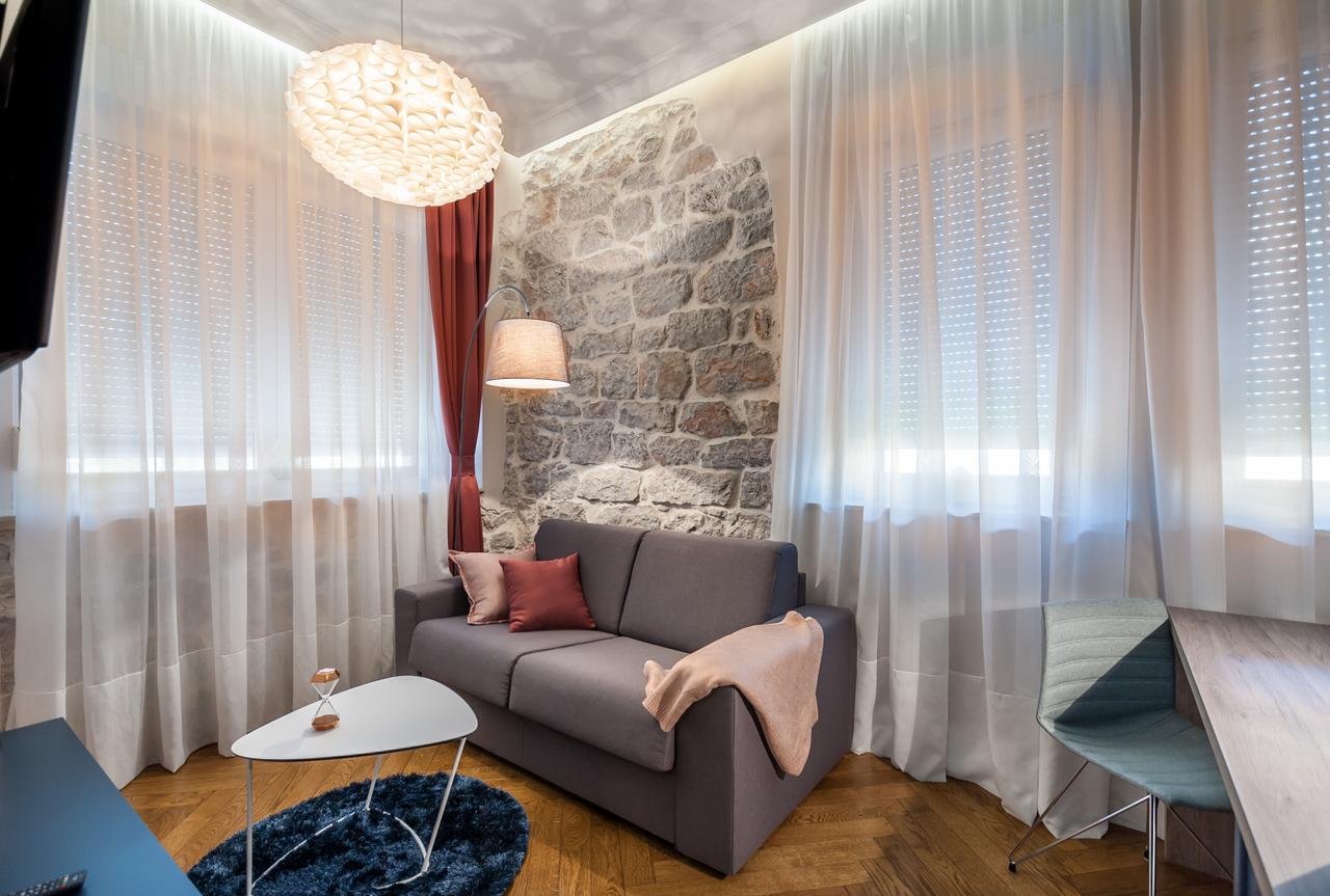 Zadera Accommodation Zadar Bagian luar foto